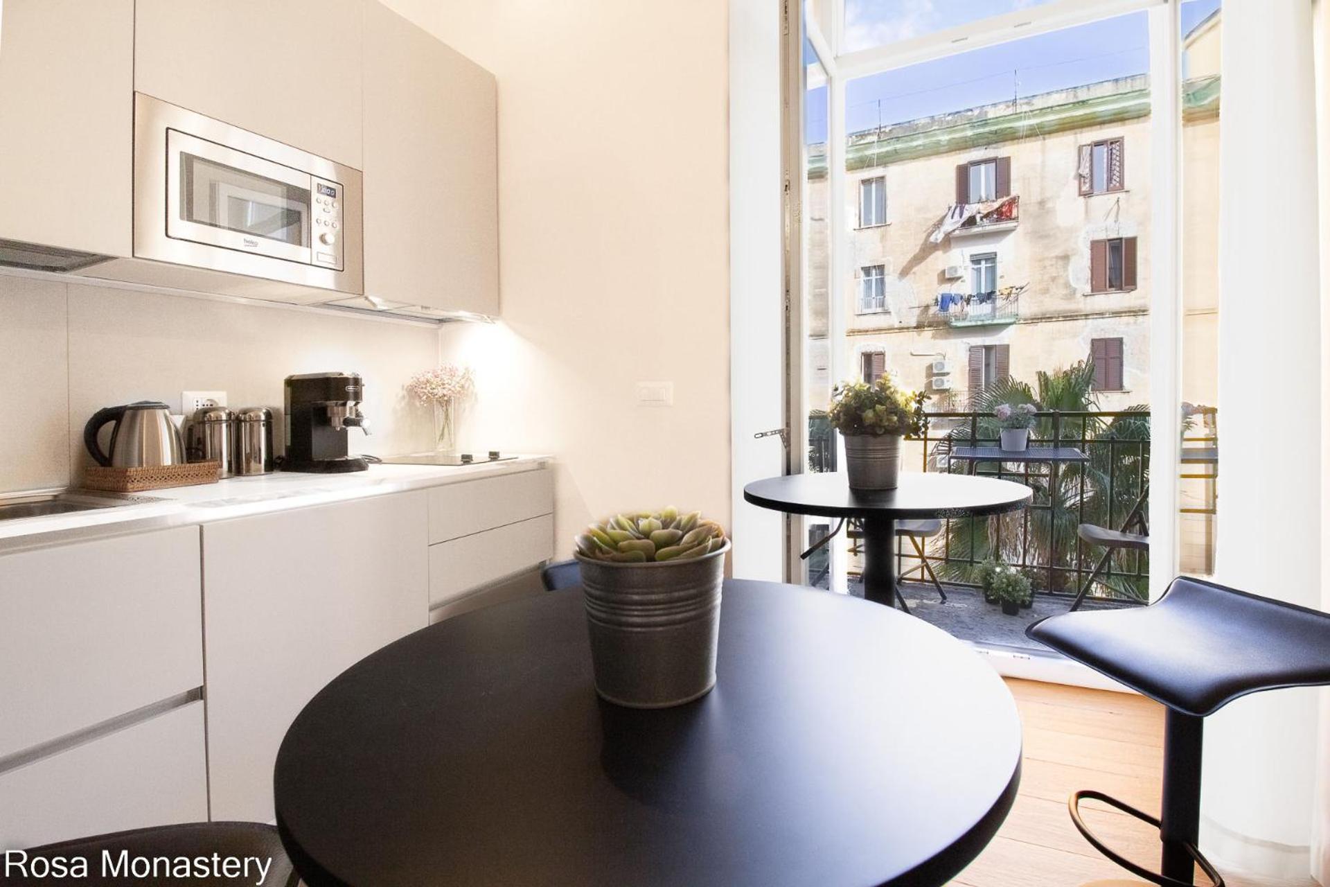 Rosa Monastery Apartment เนเปิลส์ ภายนอก รูปภาพ